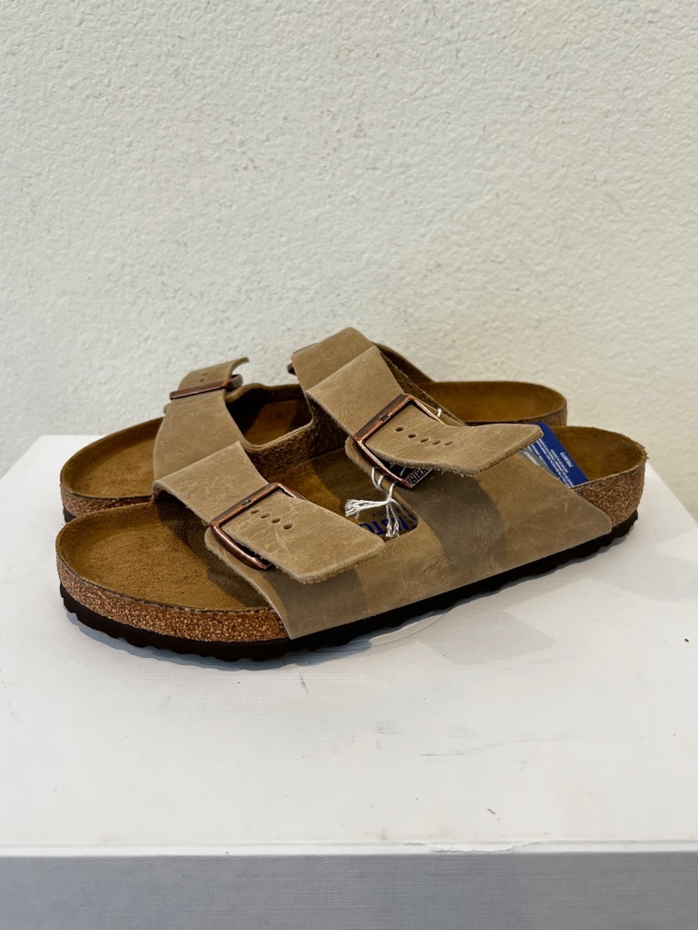 NWT Birkenstock Arizona Soft Footbed Leather in Taupe, Size W10/M8, $155